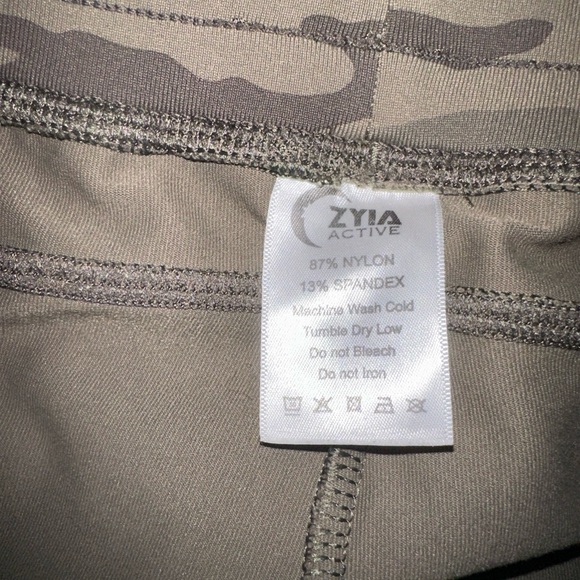 Zyia Active Green Camo Unwind Joggers Women’s Size Small Drawstring - Picture 5 of 8